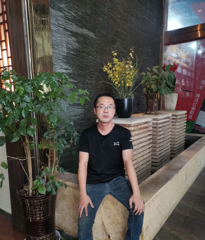 孤独小舟的第二张照片--周宁婚介网