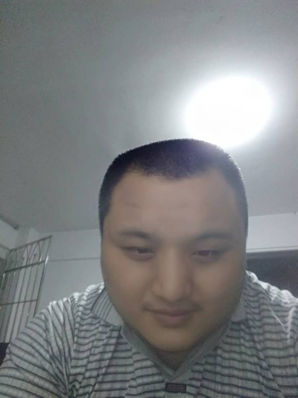 我在机场等艘船的第一张照片--周宁婚介网