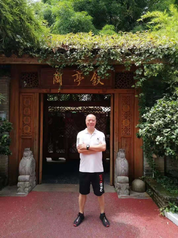 李国伟的第四张照片--周宁婚介网
