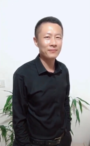地huhi的第一张照片--周宁婚介网