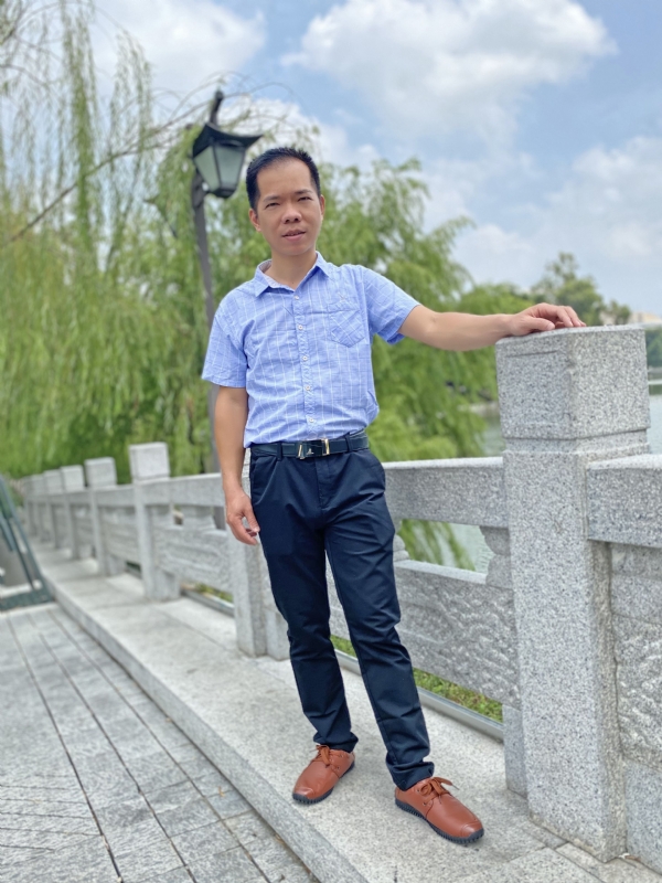 奇峰向阳的第一张照片--周宁婚介网