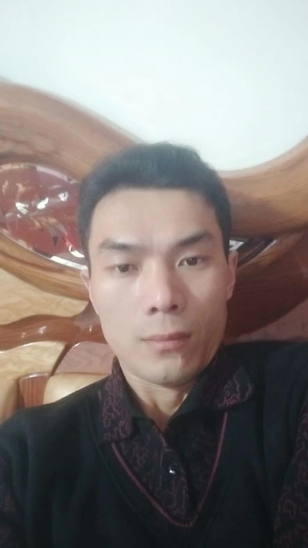 错把真心喂了狗的第四张照片--周宁婚介网