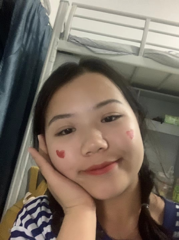 轻轻的一片云的第一张照片--周宁婚介网
