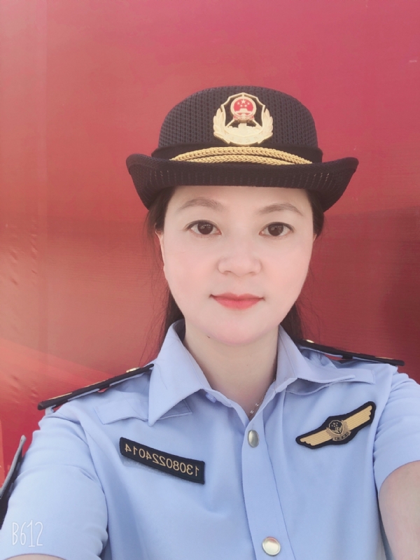 明明的第一张照片--周宁婚介网