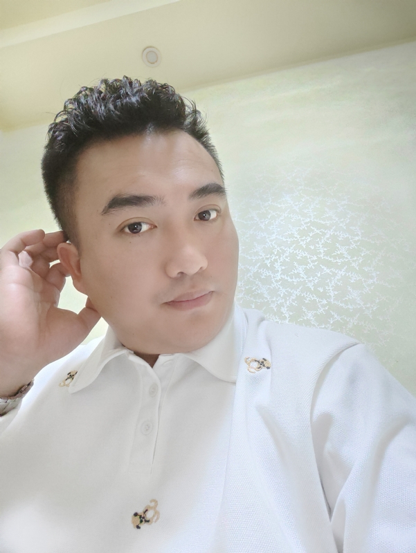 哈哈先生的第一张照片--周宁婚介网