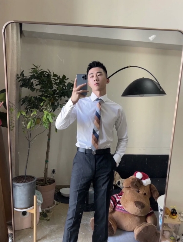 张浩的第一张照片--周宁婚介网
