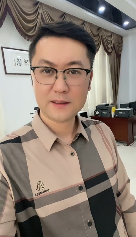 勤勉的第一张照片--周宁婚介网