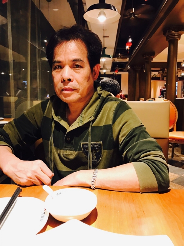 天马行空的第一张照片--周宁婚介网