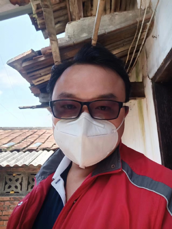 如影随形的第一张照片--周宁婚介网