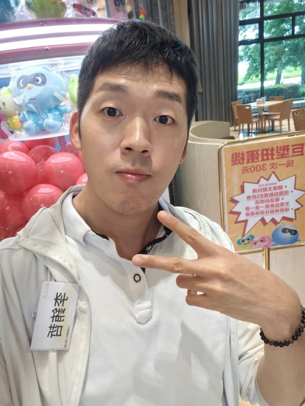 銪哲的第一张照片--周宁婚介网